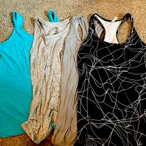 Medium athletic tank top bundle